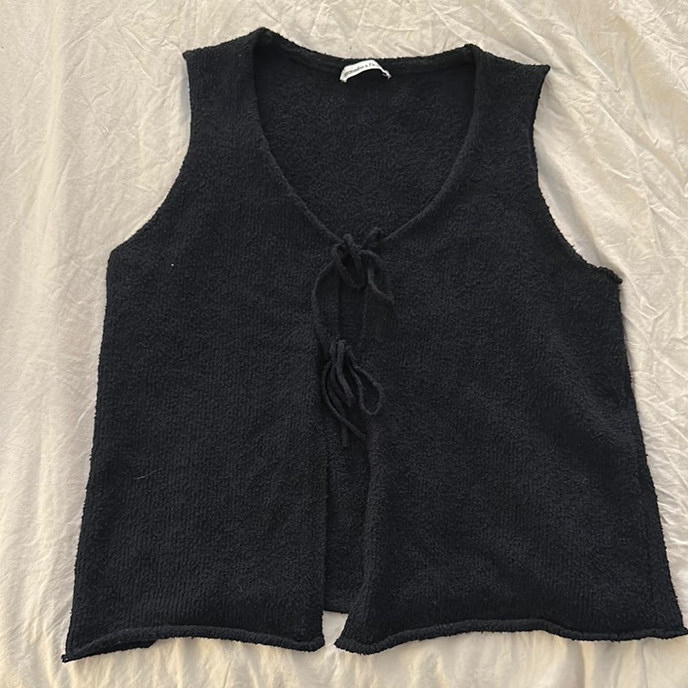 Abercrombie and Fitch textured tie front vest top
